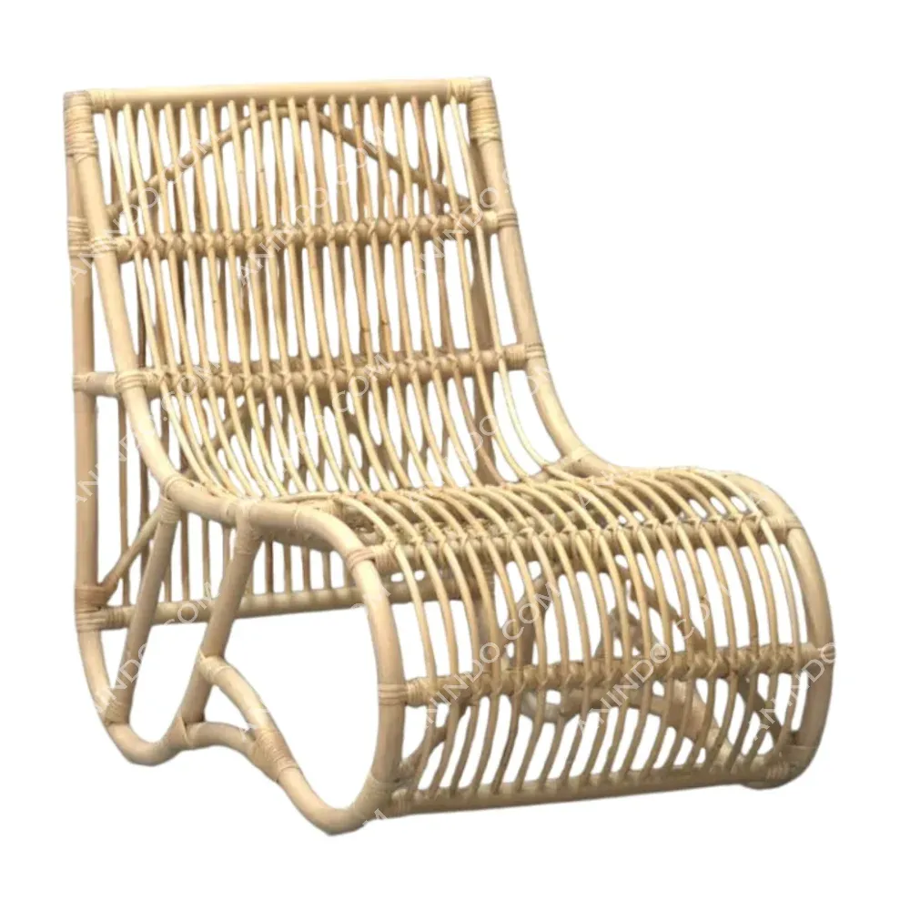 Modern rattan lounge chair with curved frame