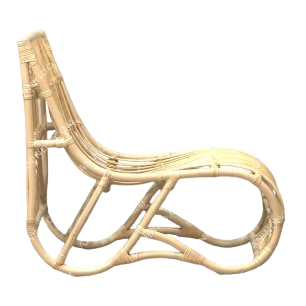 Modern curved rattan lounge chair design
