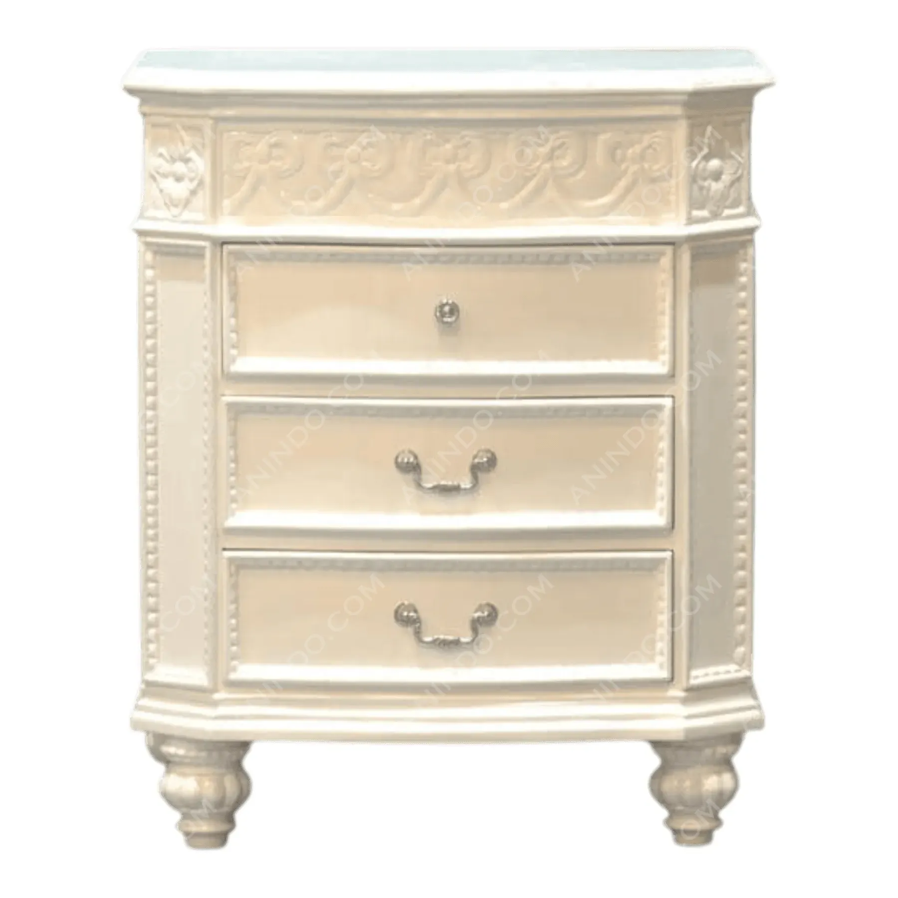 Vintage cream three-drawer wooden dresser