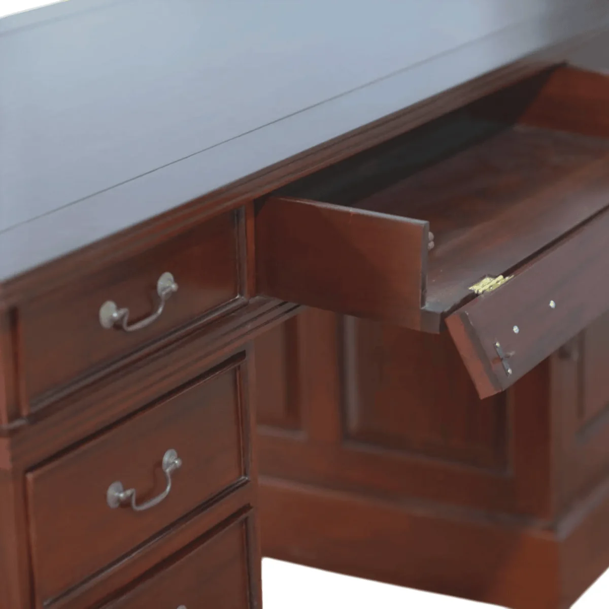 Tavero Desk - Image 3