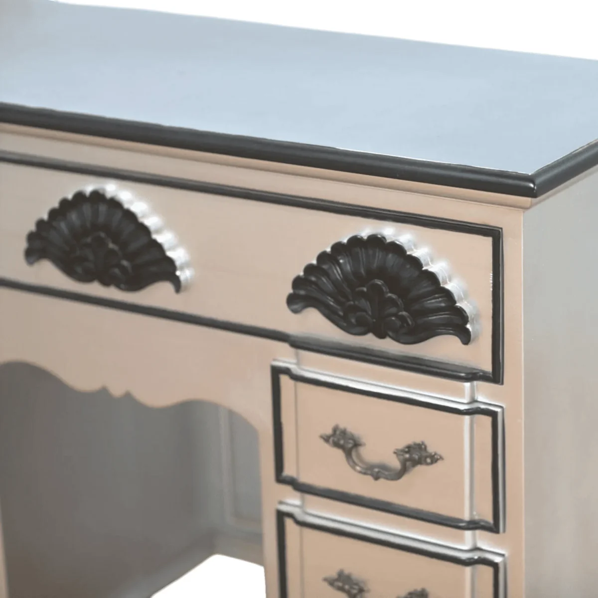 Velino Desk - Image 3